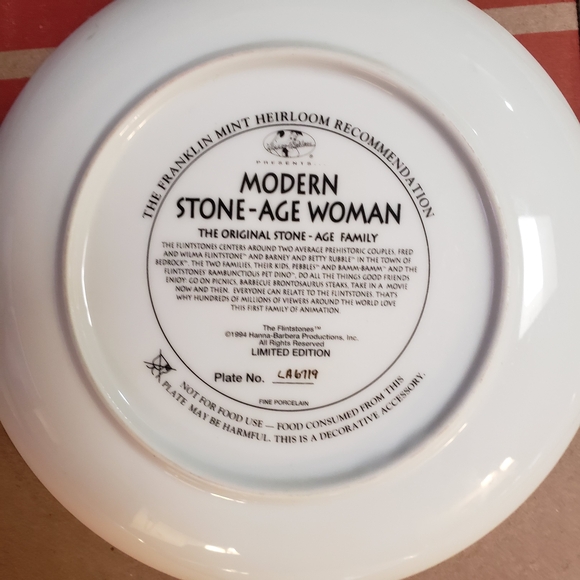 Vintage Cartoon Character Decorative Wall Plates Set - Picture 6 of 14